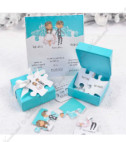<p>Invitație de nuntă de tip cutie, ce conține un puzzle. Pentru această invitație se recomandă folosirea unui text scurt pentru a încadra fiecare paragraf pe câte o piesă a puzzle-ui. Cutia este accesorizată cu o fundiță albă.</p>