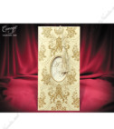 <p>Stoc limitat</p><p>Invitație de nuntă elegantă de culoare ivory sidefată, cu ornamente florale reliefate aurii. Textul se printează pe carton de aceeași culoare iar ca element decorativ se folosește un ciucur de culoare ivory. Pe mijloc are decupat un oval prin care se văd inițialele numelor mirilor Invitația nu conține plic. (Stoc limitat)</p>