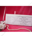 <p>Invitație de nuntă elegantă, confecționată dintr-un carton tare. Cartonul pe care se printează textul este alb. Plicul invitației este inclus în preț.</p><p>stoc limitat&nbsp;</p>