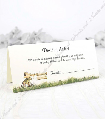 <p>Card de masă pentru botez sau alte evenimente, în interiorul căruia este un compartiment (buzunărel) care poate fi folosit ca plic pentru bani. Prețul cardului include tipărirea textului (color sau negru).Vă propunem din aceeași gamă: invitație, număr de masă și meniu.</p>