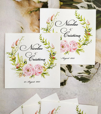 <p>Invitaţie la nuntă personalizată, realizată din carton artistic alb mat, forma se deschide ca o cărţulie.</p><p><strong>Setul poate fi completat cu:</strong></p><p>• Plic invitaţie;</p><p>• Aranjare la mese;</p><p>• Plic de bani;</p><p>• Număr la masă etc.</p><p>Aceste componente pot fi сomandate atât în set cât şi separat.&nbsp;</p><p><strong>ATENŢIE: </strong>În dependenţă de tipul hârtiei, complexitatea modelului şi componentele alese, preţul poate varia.&nbsp;</p><p>Orice idee poate fi realizată !!!</p>