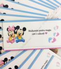 <p>Card de masă sau mapa de bani pentru cumatrie sau alte evenimente, în interiorul căruia este un compartiment (buzunărel) care poate fi folosit ca plic pentru bani.</p><p><strong>Dacă faceţi invitaţiile la noi, la plicuri beneficiaţi &nbsp;10% reducere.&nbsp;</strong></p>