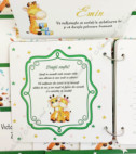 <p><strong>Cartea de Urări este un accesoriu stilat şi practic pentru fiecare eveniment. Pe paginile Cărţii, cei dragi vor scrie cele mai calde mesaje şi impresii de la eveniment.&nbsp;</strong></p><p>Cartea poate fi personalizată după orice dorinţă.</p><p>În funcţie de dimensiuni, numărul foilor, designului coperţii preţul poate varia:</p><ol><li>25 foi - 325 lei;</li><li>35 foi - 380 lei;</li><li>50 foi - 499 lei</li></ol>