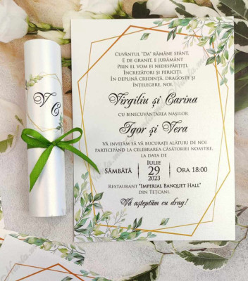 <p>Invitație la nuntă confecţionată dintr-un carton perlat cu imprimeuri de verzi. Se rulează şi se face tubuşor. Tubul are ca accesoriu o fundiţă.</p><p>Design-ul poate fi modificat.&nbsp;</p><p><strong>Setul poate fi completat cu:</strong></p><p>• Plic invitaţie;</p><p>• Interior plic;</p><p>• Aranjare la mese;</p><p>• Plic de bani;</p><p>• Etichetă decorativă;</p><p>• Număr la masă etc.</p><p><strong>ATENŢIE: </strong>În dependenţă de tipul hârtiei, complexitatea modelului şi componentele alese, preţul poate varia.&nbsp;</p><p>Orice idee poate fi realizată !!!</p>