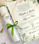 <p>Invitație la nuntă confecţionată dintr-un carton perlat cu imprimeuri de verzi. Se rulează şi se face tubuşor. Tubul are ca accesoriu o fundiţă.</p><p>Design-ul poate fi modificat.&nbsp;</p><p><strong>Setul poate fi completat cu:</strong></p><p>• Plic invitaţie;</p><p>• Interior plic;</p><p>• Aranjare la mese;</p><p>• Plic de bani;</p><p>• Etichetă decorativă;</p><p>• Număr la masă etc.</p><p><strong>ATENŢIE: </strong>În dependenţă de tipul hârtiei, complexitatea modelului şi componentele alese, preţul poate varia.&nbsp;</p><p>Orice idee poate fi realizată !!!</p>