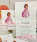 <p>Invitaţie la cumatrie cu tematica prinţesa Sofia, design personalizat, &nbsp;se pliază în două, pe partea interioară este imprimat textul invitației.&nbsp;</p><p><strong>Setul poate fi completat cu:</strong></p><p>•&nbsp;&nbsp;&nbsp;&nbsp;&nbsp;&nbsp;&nbsp;&nbsp; Aranjare la mese;</p><p>•&nbsp;&nbsp;&nbsp;&nbsp;&nbsp;&nbsp;&nbsp;&nbsp; Cartea de urări;</p><p>•&nbsp;&nbsp;&nbsp;&nbsp;&nbsp;&nbsp;&nbsp;&nbsp; Plic de bani;</p><p>•&nbsp;&nbsp;&nbsp;&nbsp;&nbsp;&nbsp;&nbsp;&nbsp; Număr la masă etc.</p><p>•&nbsp;&nbsp;&nbsp;&nbsp;&nbsp;&nbsp;&nbsp;&nbsp; Bomboniera;</p><p>•&nbsp;&nbsp;&nbsp;&nbsp;&nbsp;&nbsp;&nbsp;&nbsp; Cutie pentru colaci;</p><p>•&nbsp;&nbsp;&nbsp;&nbsp;&nbsp;&nbsp;&nbsp;&nbsp; Cutie pentru bani.</p><p><strong>ATENŢIE: </strong>În dependenţă de tipul hârtiei, complexitatea modelului şi componentele alese, preţul poate varia.&nbsp;</p><p>Designul poate modificat !!!</p>