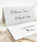 <p>Card de masă sau mapa de bani pentru cumatrie sau alte evenimente, în interiorul căruia este un compartiment (buzunărel) care poate fi folosit ca plic pentru bani.</p><p><strong>Dacă faceţi invitaţiile la noi, la plicuri beneficiaţi &nbsp;10% reducere.</strong></p>