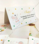 <p>Card de masă sau plic de bani pentru cumatrie sau alte evenimente, în interiorul căruia este un compartiment (buzunărel) care poate fi folosit ca plic pentru bani.</p><p><strong>Dacă faceţi invitaţiile la noi, la plicuri beneficiaţi &nbsp;10% reducere.</strong></p>