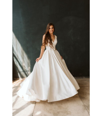 Spanish Feel bad Instantly VIO Wedding Dresses : Rochie din Atlas "Regal"