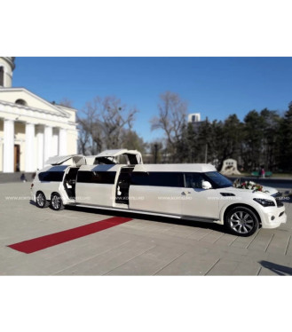 Limuzina  Mega Infiniti QX56 Lambo JET Doors